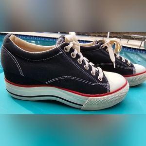 Y2K 90'S Women's  Blk/ Wht City Sneaks Wedge Shoes Size 6 1/2